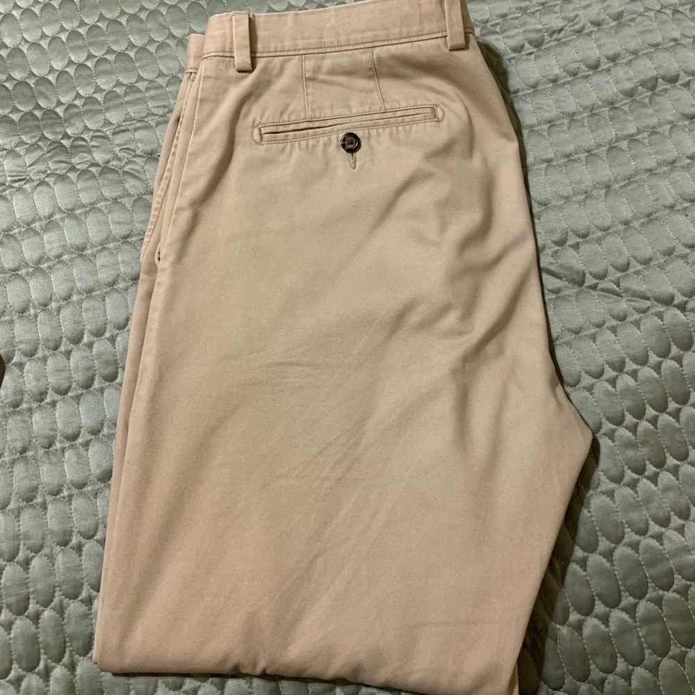 Men’s Johnston and Murphy Slim Fit Khaki Chinos